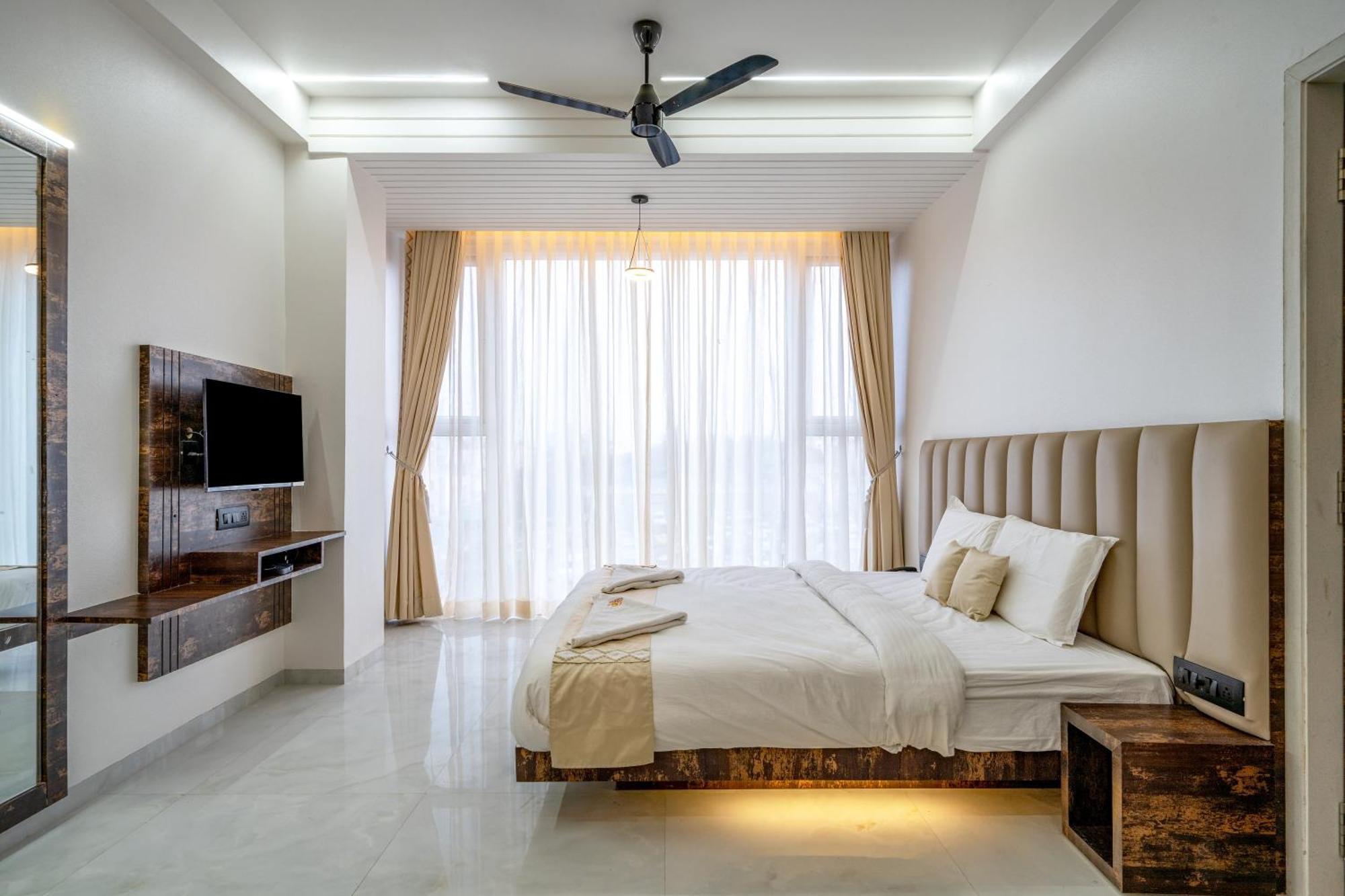 Hotel Darshan Executive Tuljapur Exterior foto