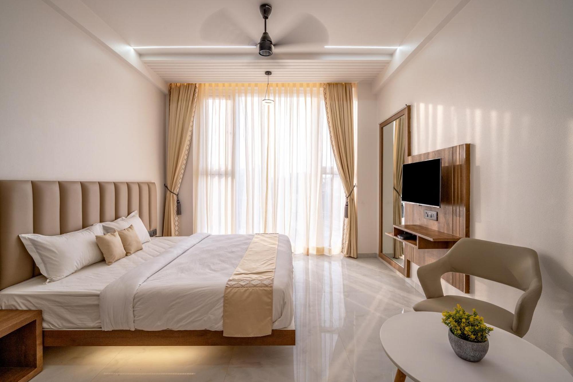 Hotel Darshan Executive Tuljapur Exterior foto