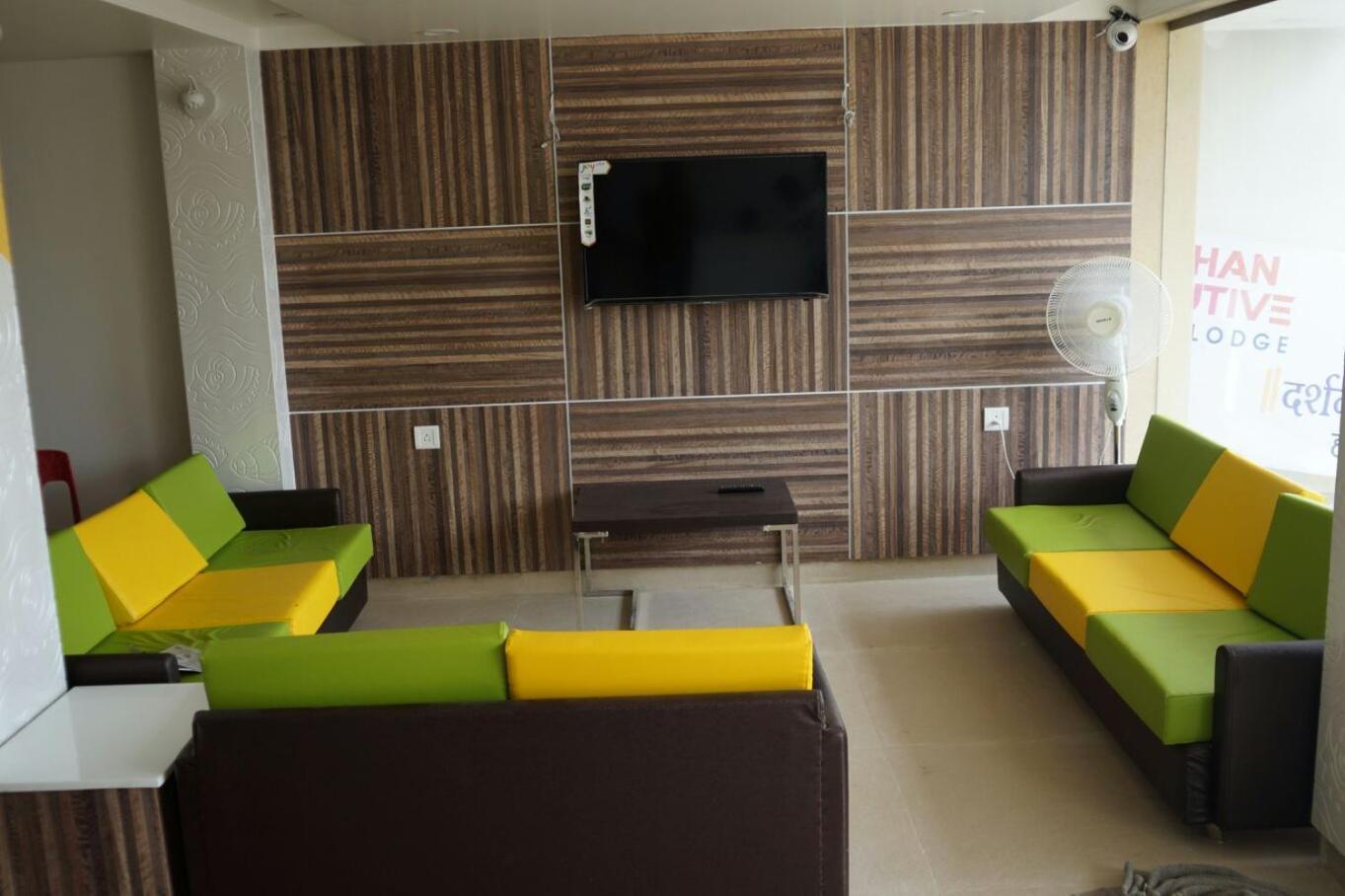 Hotel Darshan Executive Tuljapur Exterior foto