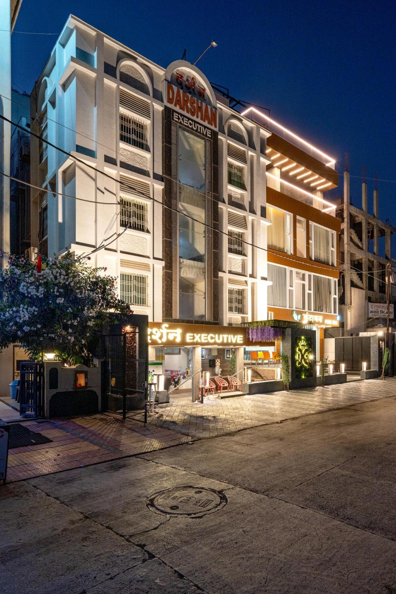 Hotel Darshan Executive Tuljapur Exterior foto
