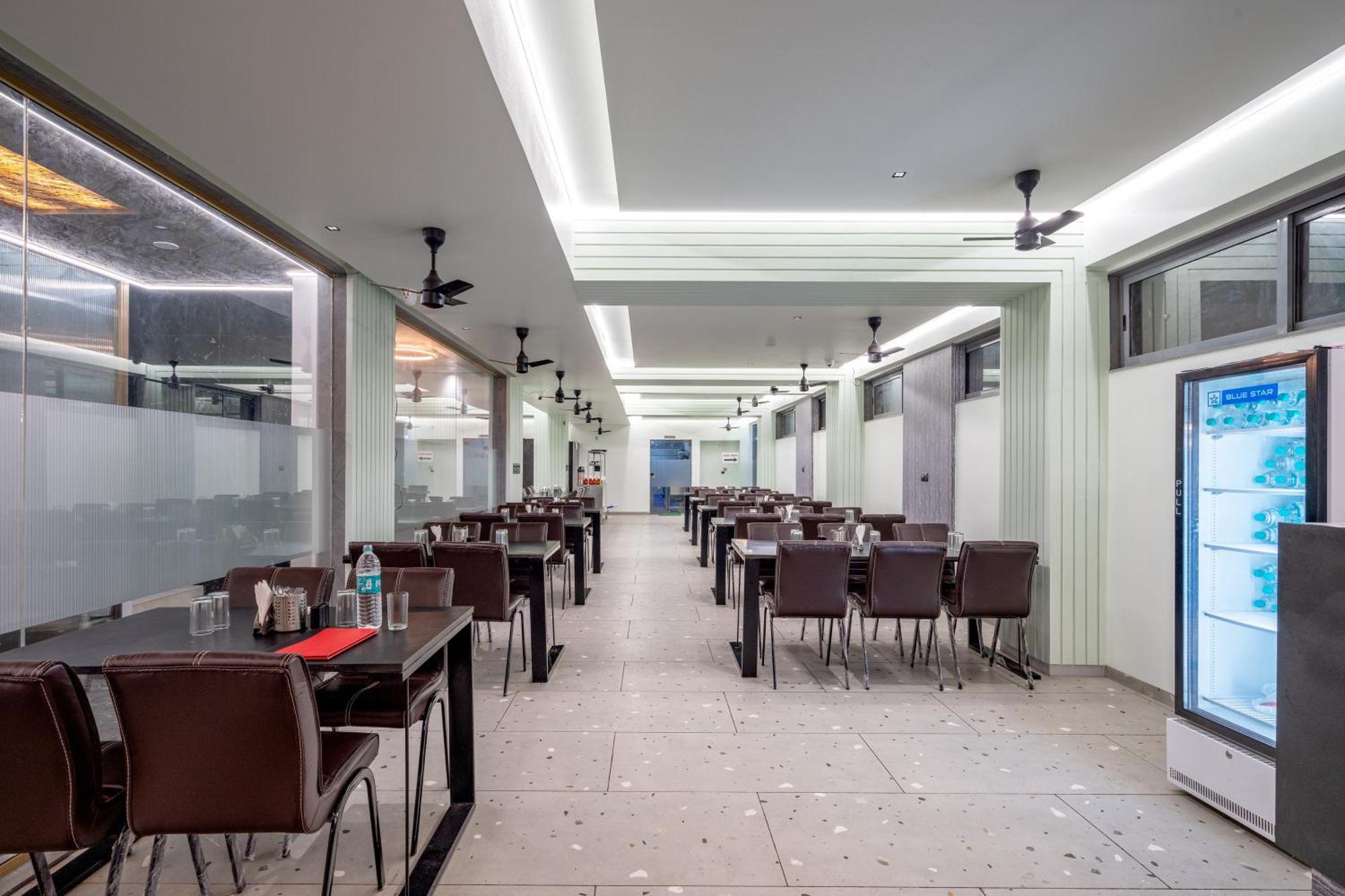 Hotel Darshan Executive Tuljapur Exterior foto